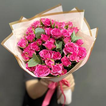 Букет из 9  кустовых роз Лиана и эвкалипта
