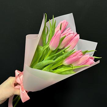 Букет из 9 бело-розовых тюльпанов