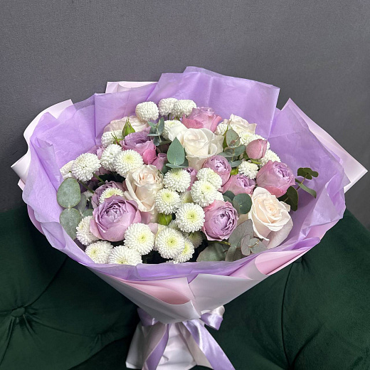 Микс из роз и хризантем  с доставкой в Москве