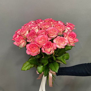 Букет из 25 роз Джумилия (60 см)