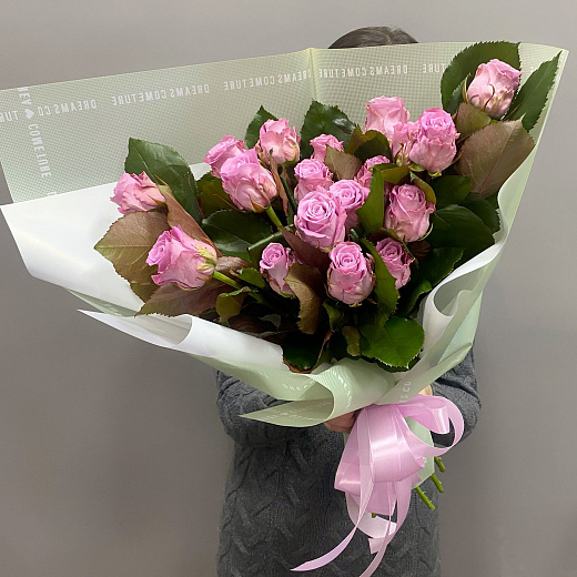 Букет из 19 роз Маритим в авторской упаковке