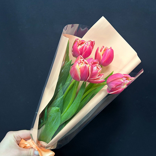 Букет из 5 пионовидных тюльпанов Колумбус с доставкой в Москве