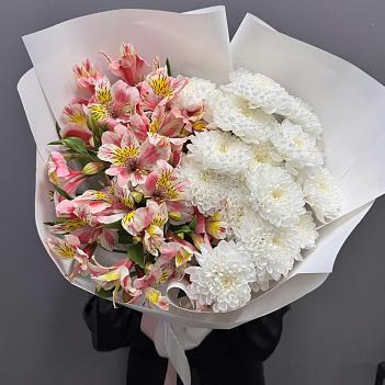 Микс из кустовых хризантем и альстромерий