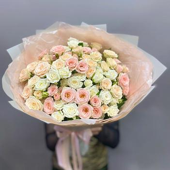 Нежный микс из 21 кустовой розы ( 50 см)