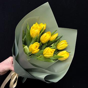 Букет из 9 желтых пионовидных тюльпанов