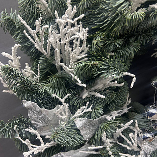 Венок из нобилиса с серебрянным декором и жемчугом