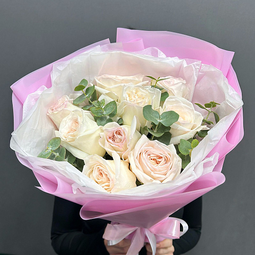 Монобукет из 9 парфюмированных роз Эквадор по лучшей цене в Москве Монобукет из 9 парфюмированных роз Эквадор с доставкой в Москве