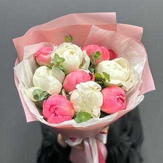 Микс из 9 бых и коралловых пионов