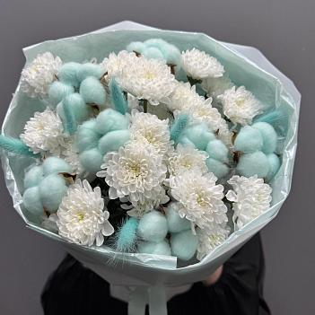 Микс из кустовых хризантем, хлопка и лагуруса