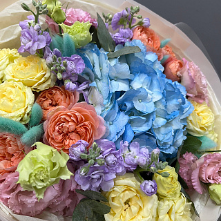 Дофаминовый букет в круглой упаковке